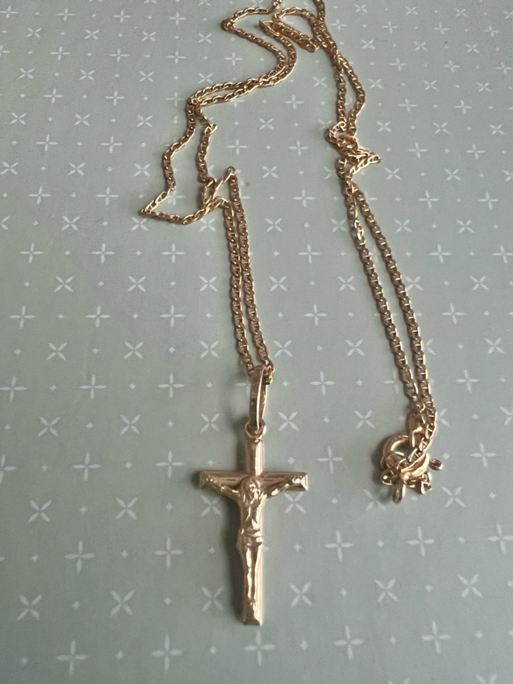 14k 9” gold cross w/chain - Picture 2 of 6